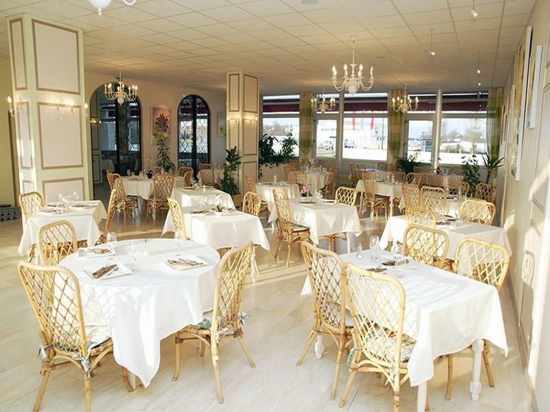 Le Chagny Hotel Chagny  Bagian luar foto