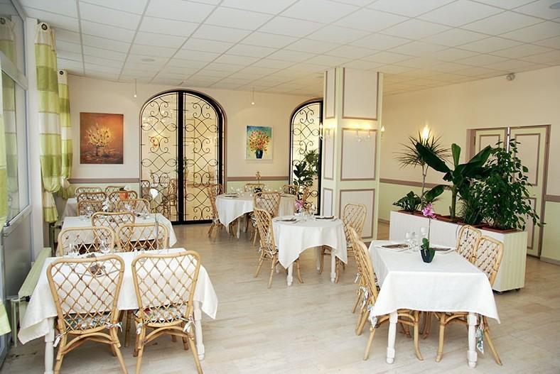 Le Chagny Hotel Chagny  Bagian luar foto